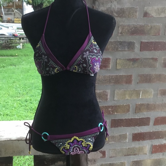 Victoria Secret. Multi colored bikinis 👙 - Picture 2 of 6